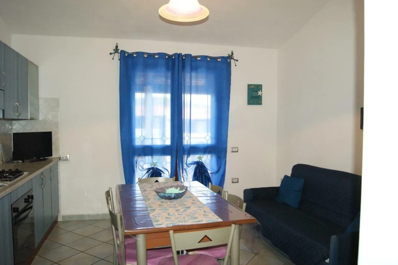 Casa Vacanza La Volpe Будони